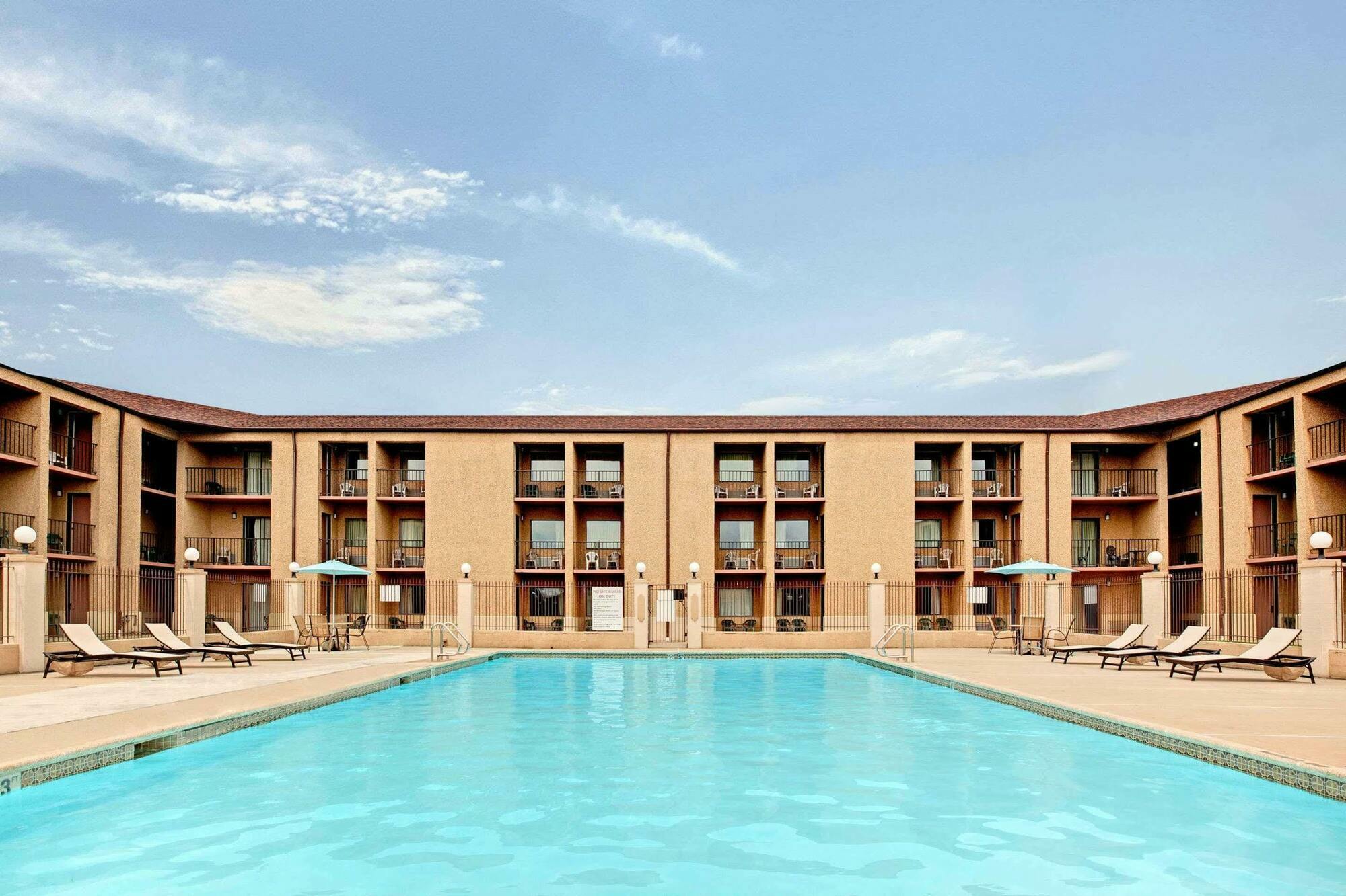 Howard Johnson By Wyndham Blackwood Near Philadelphia Exterior foto